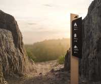 ГРАНИКОВА ОЛЬГА, СТУДЕНТКА НИД, РАЗРАБОТАЛА АЙДЕНТИКУ И НАВИГАЦИЮ ДЛЯ АРХЕОЛОГИЧЕСКОГО КОМПЛЕКСА «ЭСКИ-КЕРМЕН»